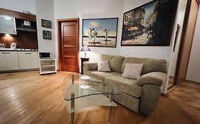 Kyiv Gallery Apartment
